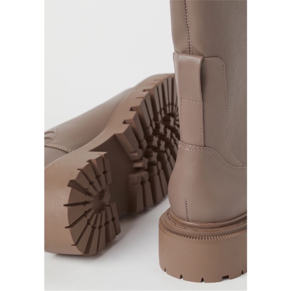 H&M taupe / brown / tan chunky sole ankle / calf /  boots / booties - Picture 6 of 13